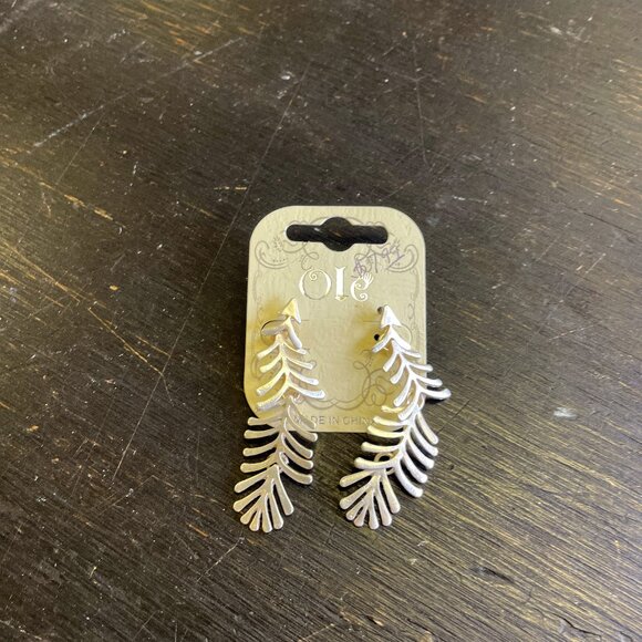 Earrings - fishtail - Picture 1 of 1